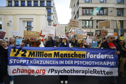 Demonstrierende auf der Groß-Demo in Berlin (Quelle: Holger Groß)